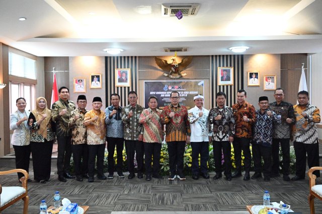 36fed7c0-b76d-4583-9733-b5716165f5d6