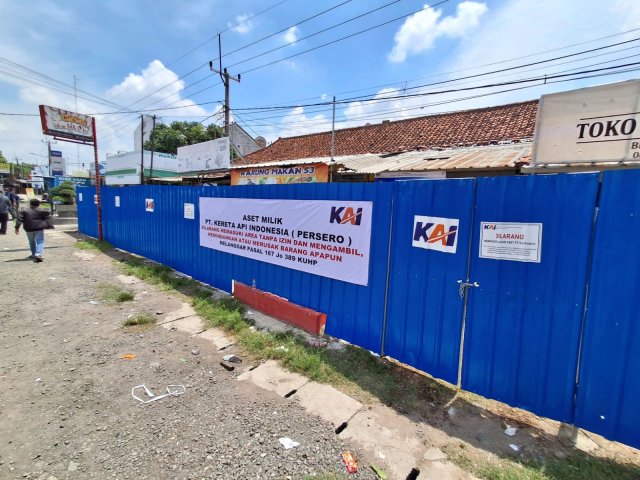 ea8d81dc-4382-49be-bfa9-fce24eac4bfc