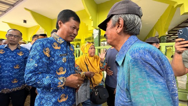 f566f751-d5a9-42b4-af94-4dc32701dbe7